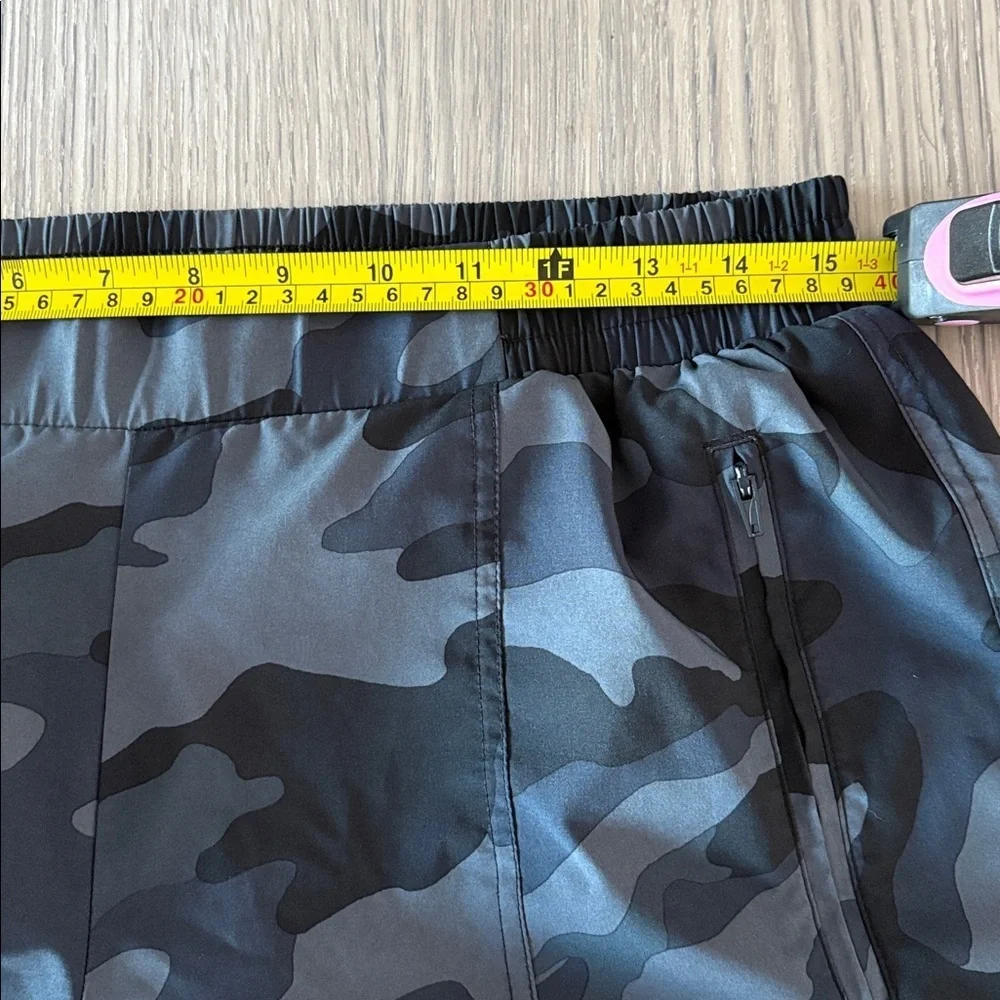 Old Navy Active Stretchtech Camo Jogger Pants Size L Gray Black Athletic - Picture 7 of 7